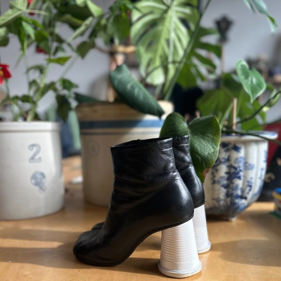 MM6 MAISON MARGIELA Dixie Cup Boot - Picture 2 of 6